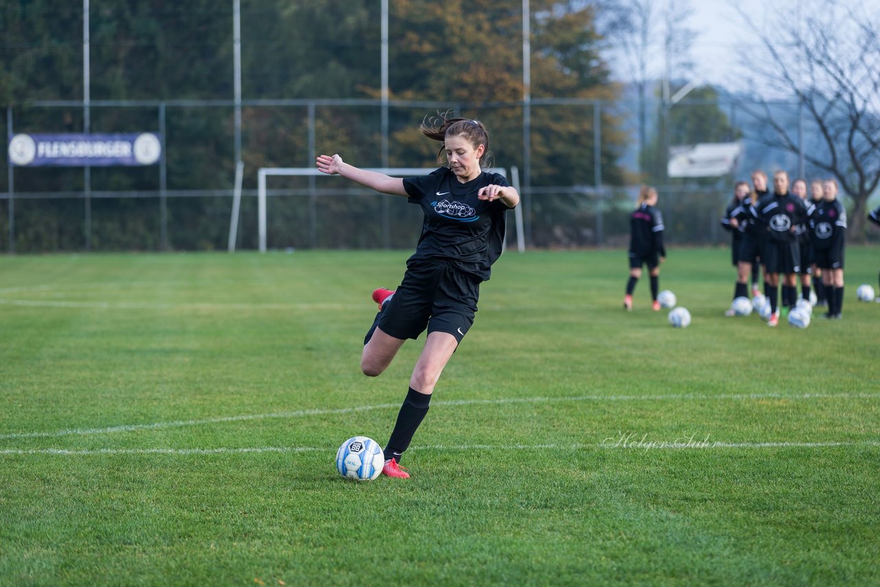 Bild 143 - wBJ MSG Steinhorst-Krummesse - VfL Pinneberg : Ergebnis: 2:0